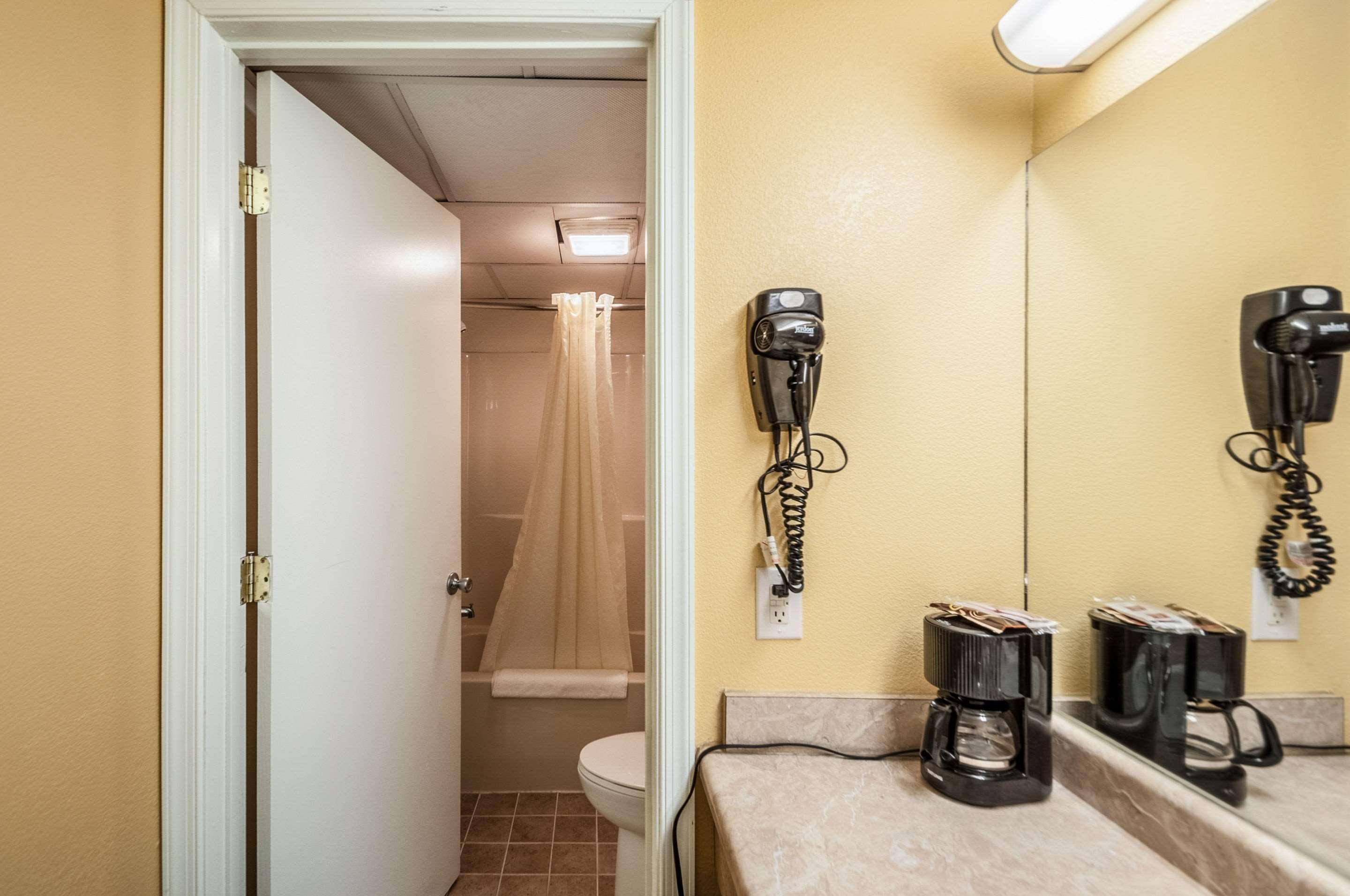 Econo Lodge Easton Route 50 Exteriör bild