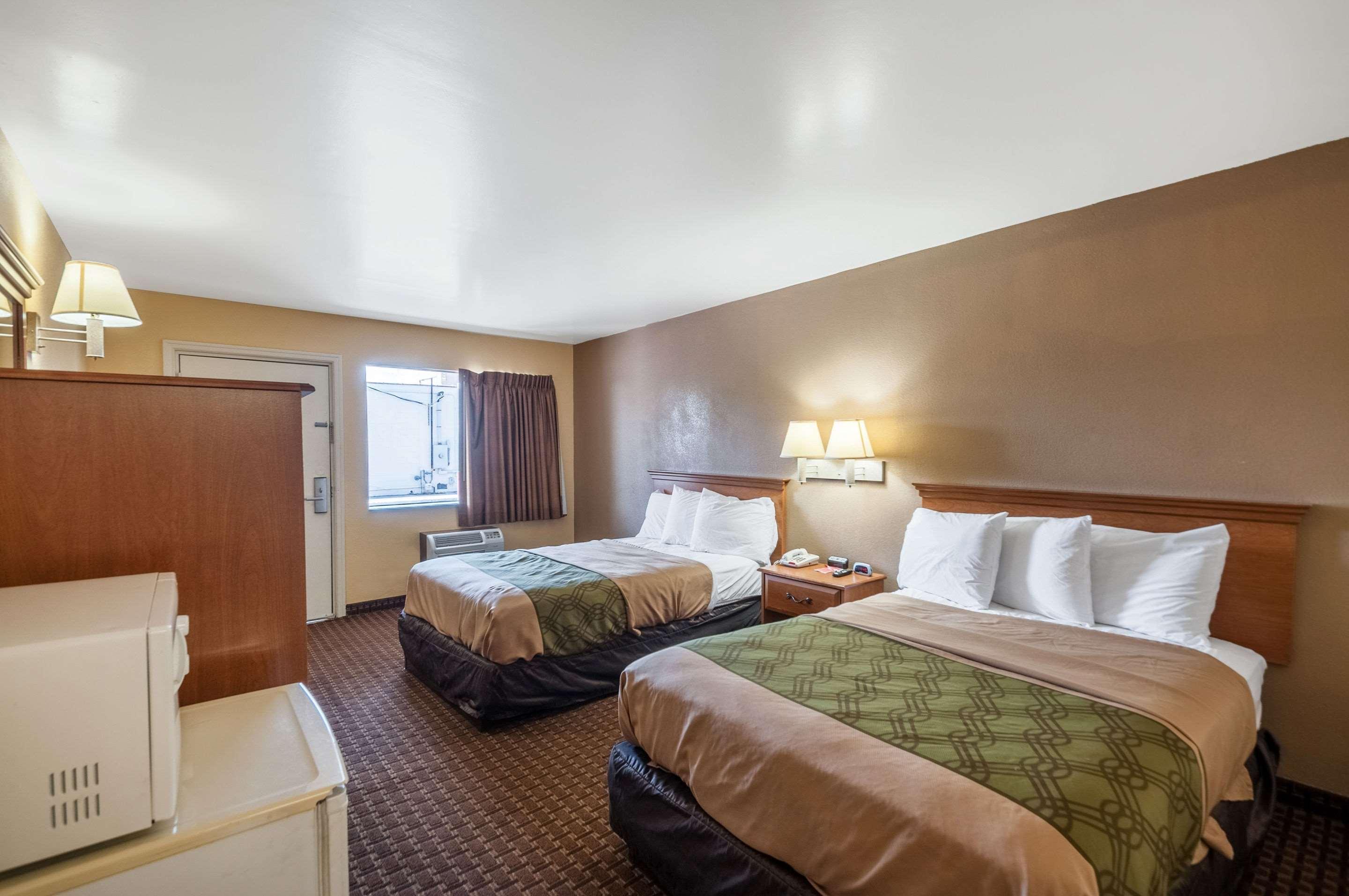 Econo Lodge Easton Route 50 Exteriör bild