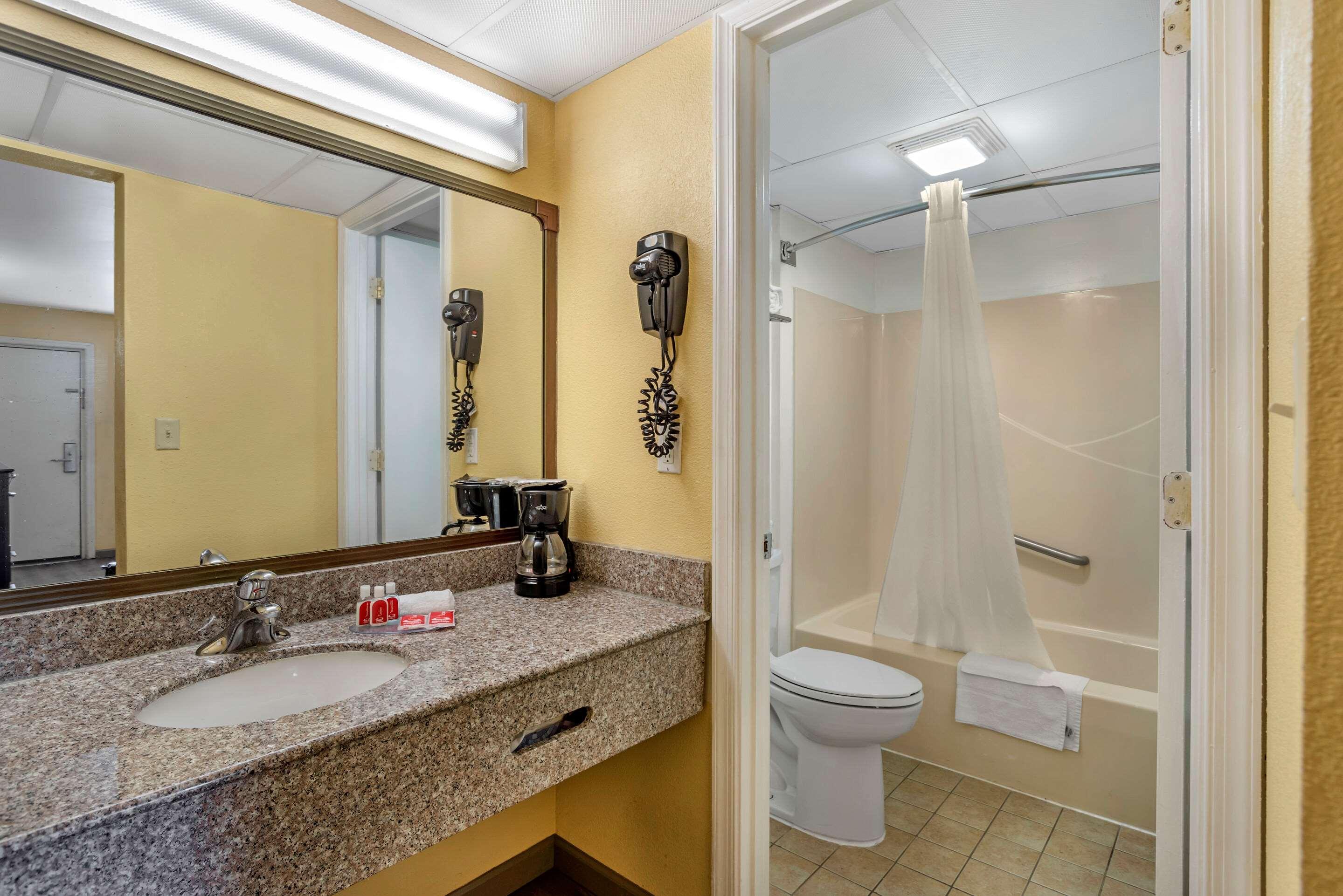 Econo Lodge Easton Route 50 Exteriör bild